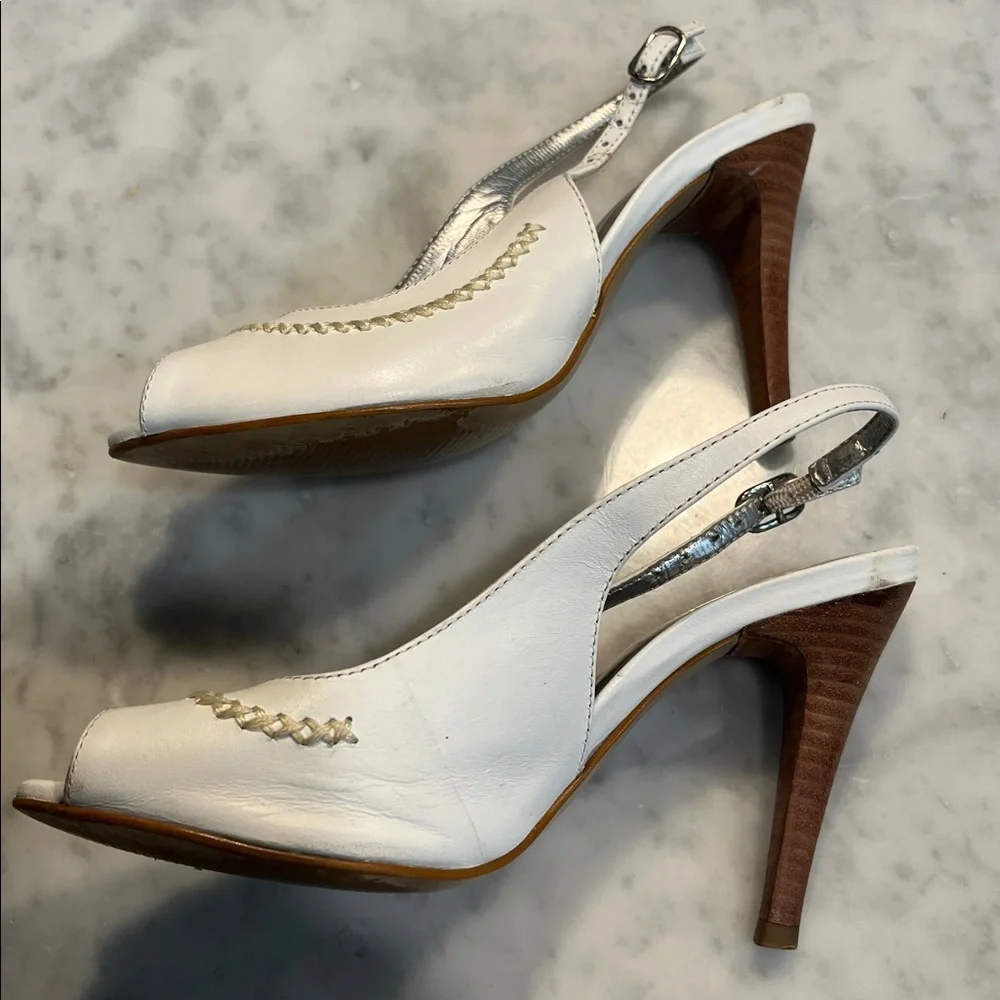 Cinderella White Slingback heels; Size 4M - Picture 5 of 12